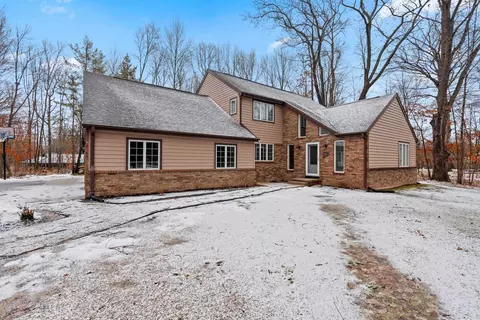4452 Wyandot Trl, Green Bay, WI 54313