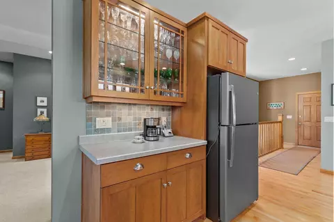 Kitchen - 924 E Pondview Ct, Appleton, WI 54913 photo 4 of 4