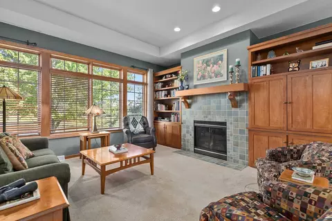 Living - 924 E Pondview Ct, Appleton, WI 54913 photo 1 of 3