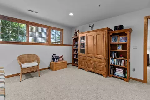 Other - 924 E Pondview Ct, Appleton, WI 54913 photo 7 of 13
