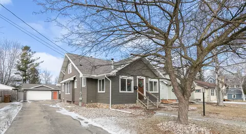 311 Elm St, Menasha, WI 54952