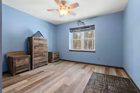 Bedroom - 10538 Pipeline Rd, Suring, WI 54174 photo 5 of 5