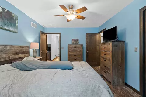 Bedroom - 10538 Pipeline Rd, Suring, WI 54174 photo 4 of 5