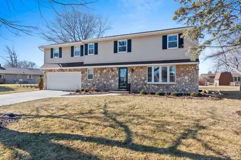 1258 Cornflower Ct, De Pere, WI 54115