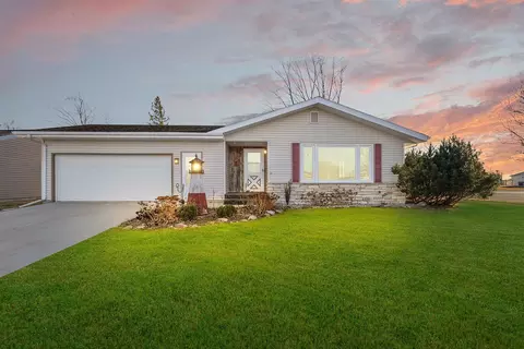 225 Center St, North Fond Du Lac, WI 54937