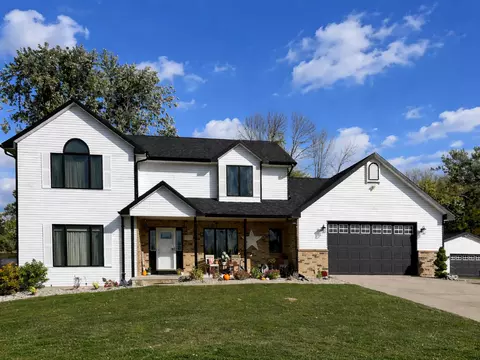 1836 Oshkosh St, New London, WI 54961