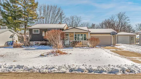 198 Mckinley Ave, Clintonville, WI 54929