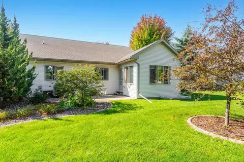 Exterior - 4742 N Providence Ave, Appleton, WI 54913 photo 8 of 8