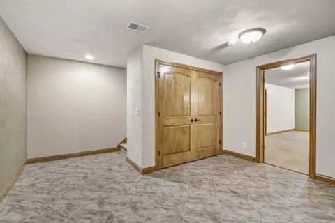 Entry Way - 4742 N Providence Ave, Appleton, WI 54913 photo 1 of 1