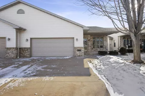 Exterior - 1819 E Sylvan Ave, Appleton, WI 54915 photo 3 of 18