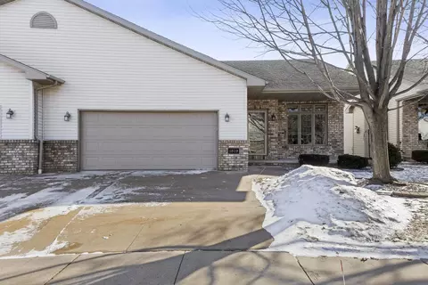 Exterior - 1819 E Sylvan Ave, Appleton, WI 54915 photo 5 of 18