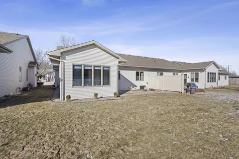 Exterior - 1819 E Sylvan Ave, Appleton, WI 54915 photo 12 of 18