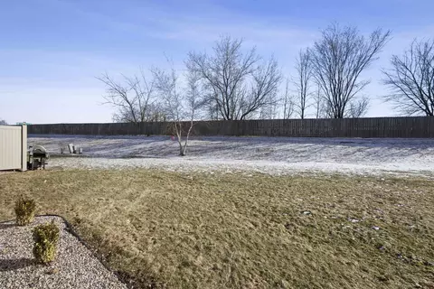 Exterior - 1819 E Sylvan Ave, Appleton, WI 54915 photo 10 of 18