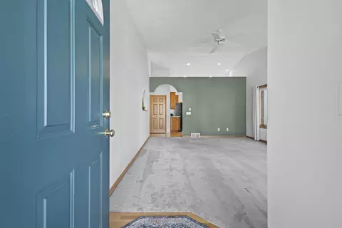 Entry Way - 1819 E Sylvan Ave, Appleton, WI 54915 photo 1 of 8