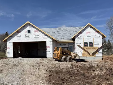 W6838 Goldfinch Drive, Greenville, WI 54942