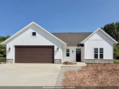 W6838 Goldfinch Drive, Greenville, WI 54942