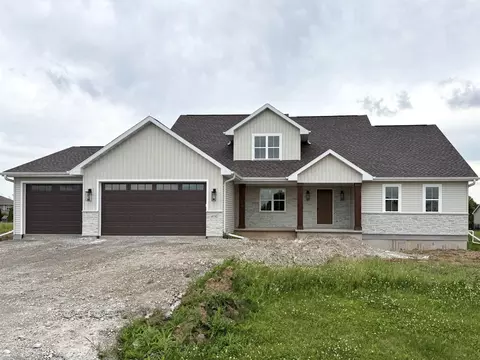 4190 N Rose Meadow Ln, Grand Chute, WI 54913