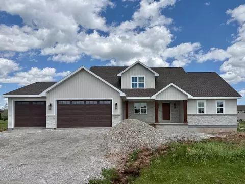 4190 N Rose Meadow Ln, Grand Chute, WI 54913