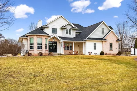 30 Golden Wheat Ln, Wrightstown, WI 54180