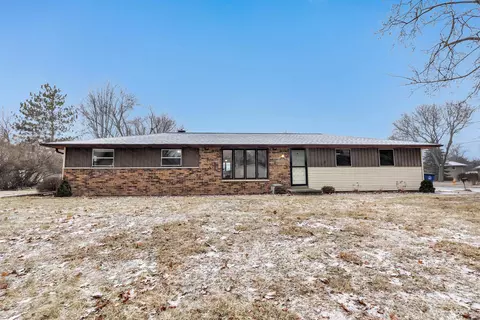 2880 Lumber Ln, Green Bay, WI 54313