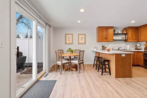 1933 Anita Ct, Appleton, WI 54913 photo 9