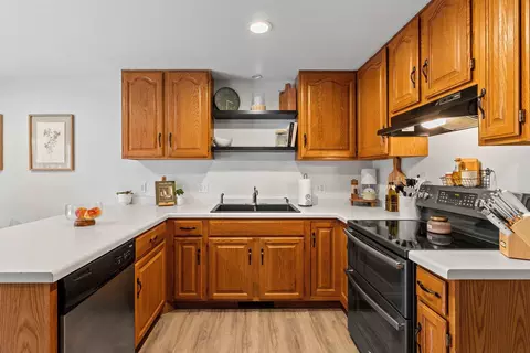 1933 Anita Ct, Appleton, WI 54913 photo 12