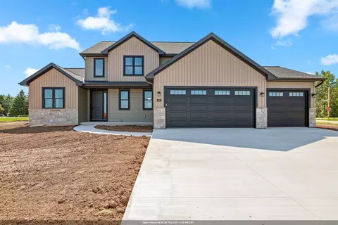 302 Lansdowne St, De Pere, WI 54115