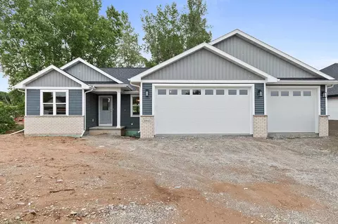 4945 Water Mint Way, Green Bay, WI 54313