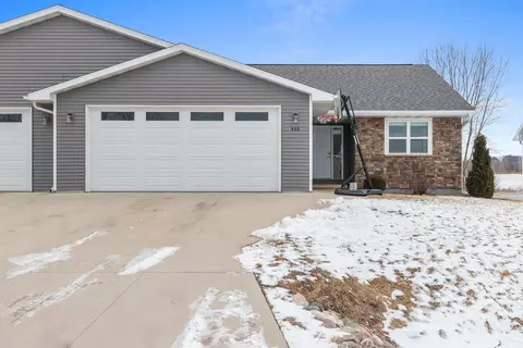 402 Tristan Dr, Shawano, WI 54166