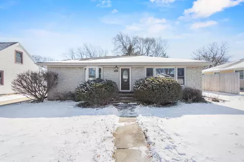 909 W Weiland Ave, Appleton, WI 54914