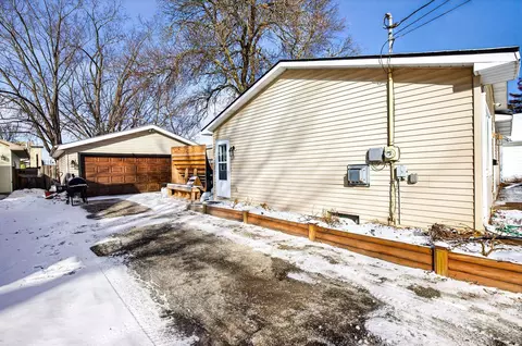 Exterior - 1623 S Jefferson St, Appleton, WI 54915 photo 6 of 9