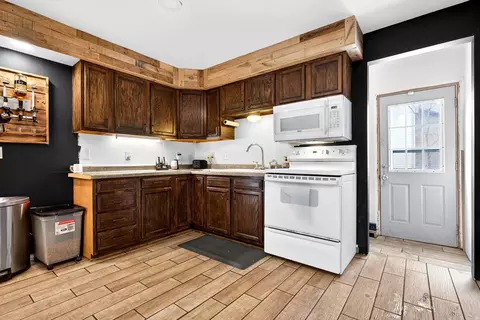 Kitchen - 1623 S Jefferson St, Appleton, WI 54915 photo 3 of 3
