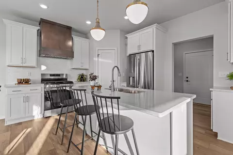 Kitchen - 3731 E Gladiolus Pl, Appleton, WI 54913 photo 2 of 10