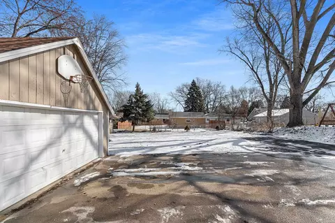 Exterior - 518 S Telulah Ave, Appleton, WI 54915 photo 4 of 4