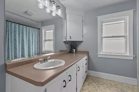 913 N Harriman St, Appleton, WI 54911 photo 23
