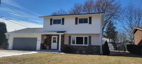 204 Woodward St, Fond Du Lac, WI 54935