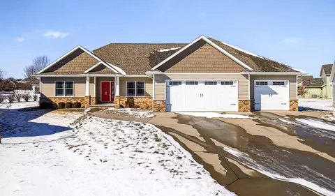4850 W Scotch Pine Ct, Appleton, WI 54913