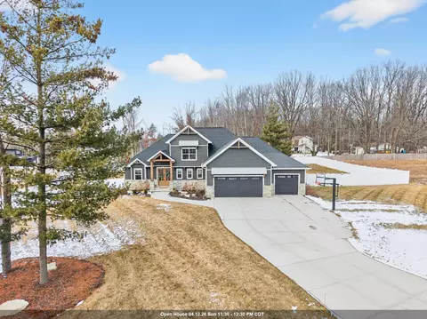 692 Blackberry Ct, Oneida, WI 54155