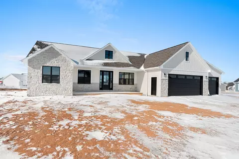 n1335 High Point Lane, Greenville, WI 54942