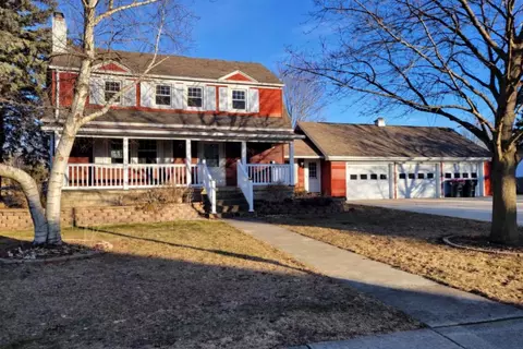 304 S Lake St, Hustisford, WI 53034
