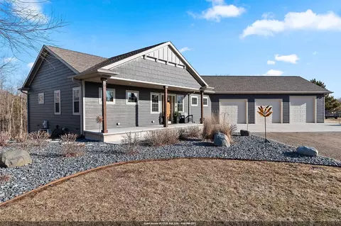 7632 Stoney Creek Ln, Oconto, WI 54153