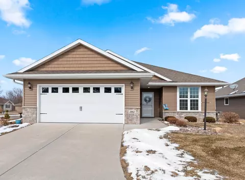 3861 Meunier Ln, Green Bay, WI 54311