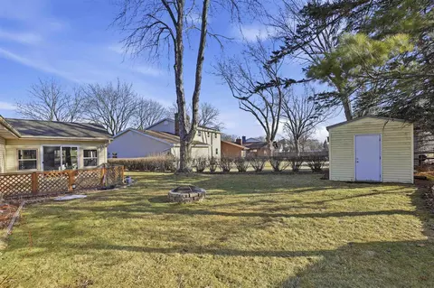 Exterior - 907 E Florida Ave, Appleton, WI 54911 photo 5 of 5