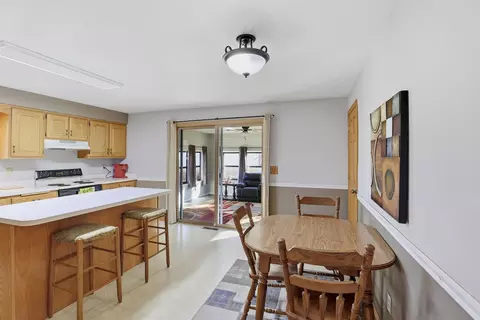Dining - 907 E Florida Ave, Appleton, WI 54911 photo 1 of 1