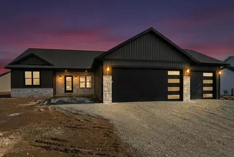 1450 Divinity Dr, De Pere, WI 54115