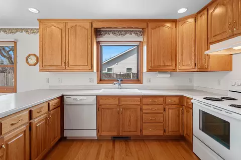 Kitchen - 3133 Selma Ct, Appleton, WI 54914 photo 4 of 6