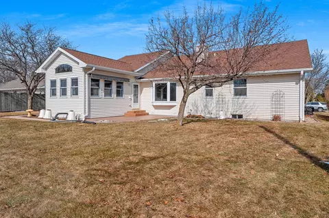 Exterior - 3133 Selma Ct, Appleton, WI 54914 photo 6 of 10
