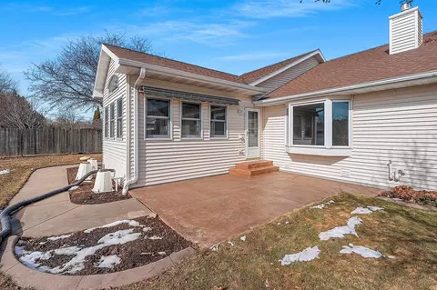 Exterior - 3133 Selma Ct, Appleton, WI 54914 photo 7 of 10