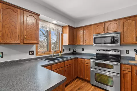 Kitchen - w6082 Hearthstone Drive, Appleton, WI 54915 photo 3 of 5