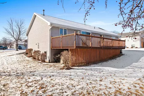 Exterior - w6082 Hearthstone Drive, Appleton, WI 54915 photo 4 of 9